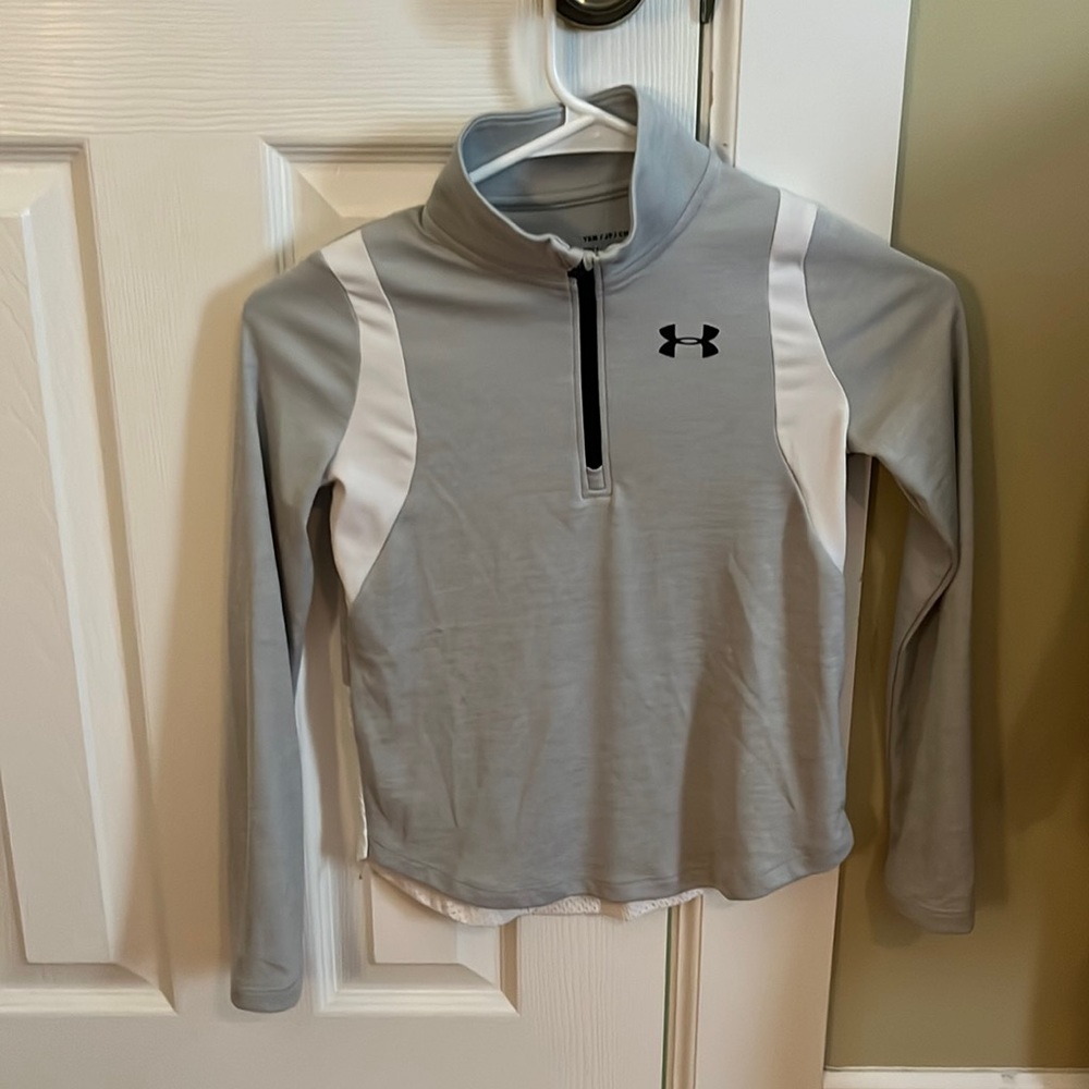 Under Armour Girls- Size S